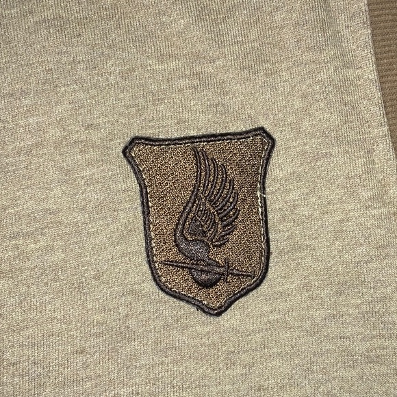 Vest - Picture 3 of 4